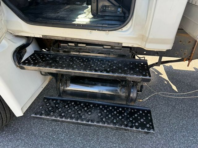 2013 HINO 268 25 FOOT BOX WITH LIFTGATE FINANCING AND SHIPPING AVAILABLE - 22792078 - 22