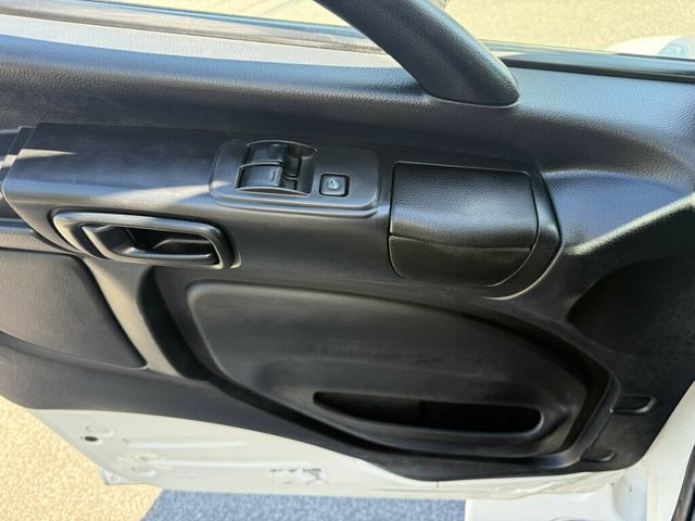 2013 HINO 268 25 FOOT BOX WITH LIFTGATE FINANCING AND SHIPPING AVAILABLE - 22792078 - 33