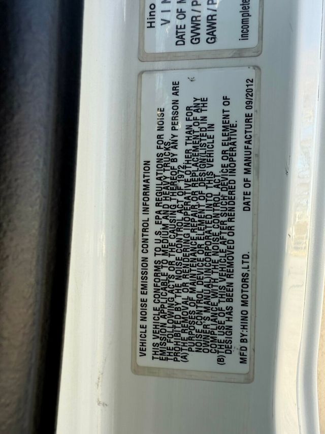 2013 HINO 268 25 FOOT BOX WITH LIFTGATE FINANCING AND SHIPPING AVAILABLE - 22792078 - 42