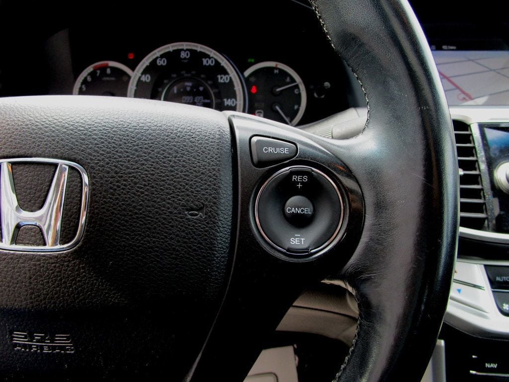 2013 Honda Accord EX-L photo 18