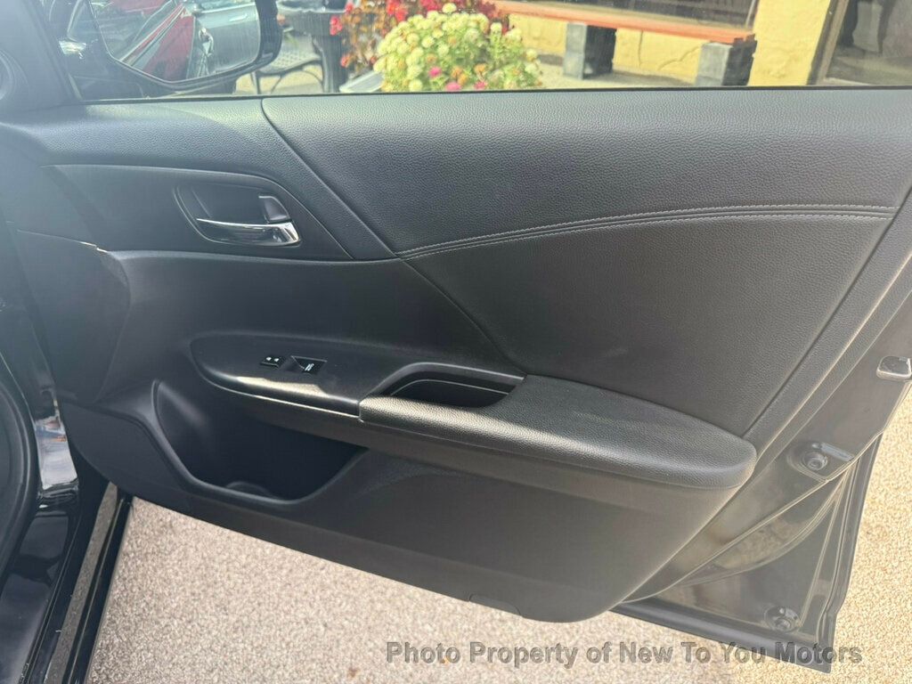 2013 Honda Accord EX-L photo 16