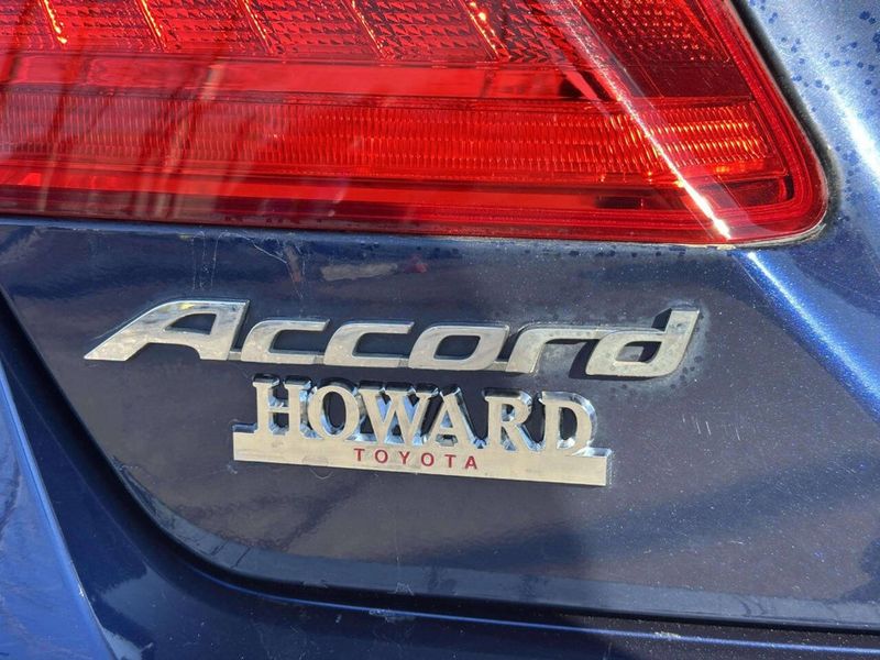 2013 Honda Accord Sedan 4dr I4 CVT EX-L w/Navi - 22985462 - 8