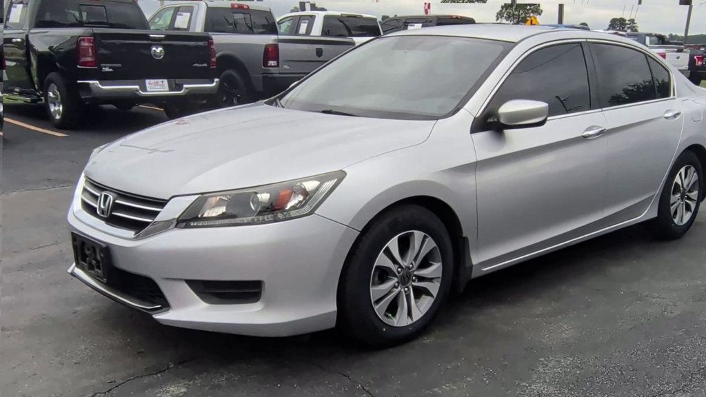 Honda Accord photo 4