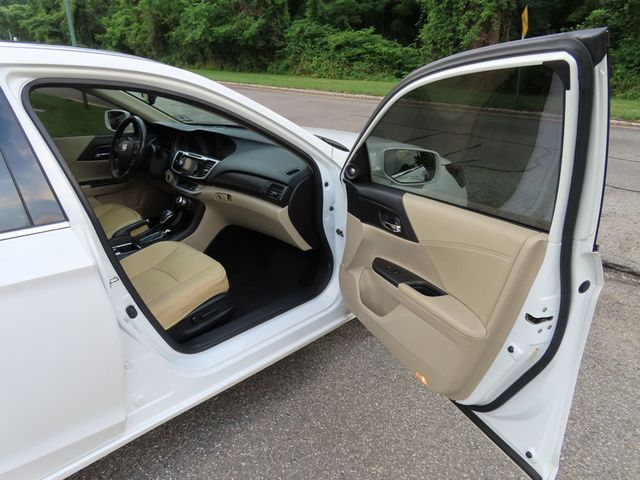 2013 Honda Accord Sedan 4dr V6 Automatic Touring - 23047420 - 19