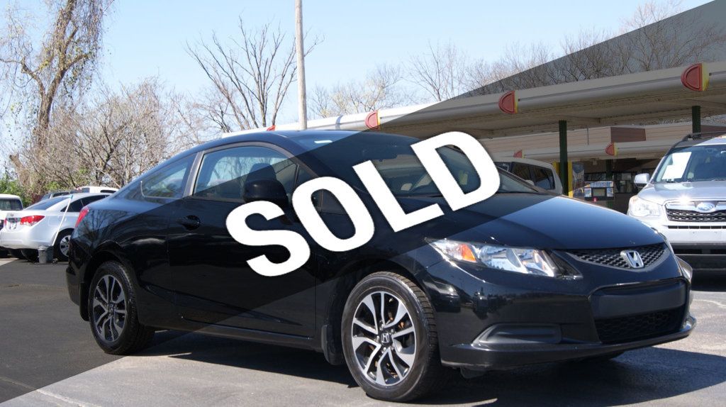 2013 Honda Civic Coupe JUST SERVICED , VERY CLEAN INSIDE AND OUT  - 22805590 | Video 1