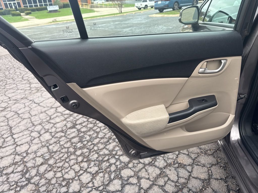 2013 Honda Civic Sedan 4dr Automatic LX - 23008936 - 19