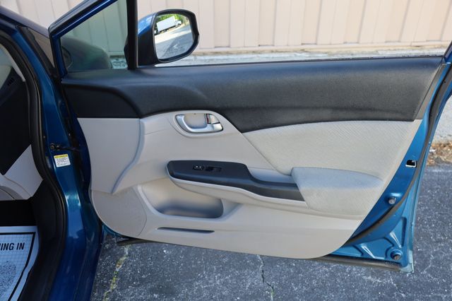 2013 Honda Civic Sedan 4dr Automatic LX - 22833554 - 25