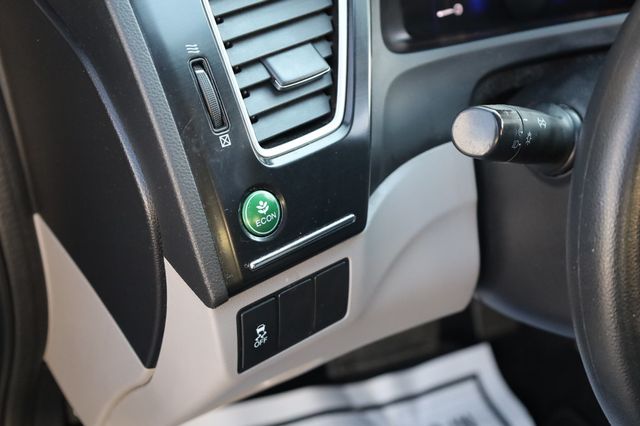 2013 Honda Civic Sedan 4dr Automatic LX - 22833554 - 33