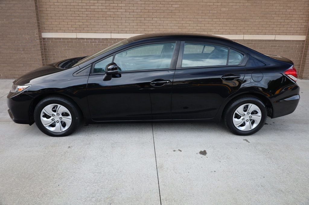 2013 Honda Civic LX photo 2