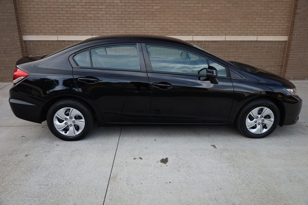 2013 Honda Civic LX photo 3