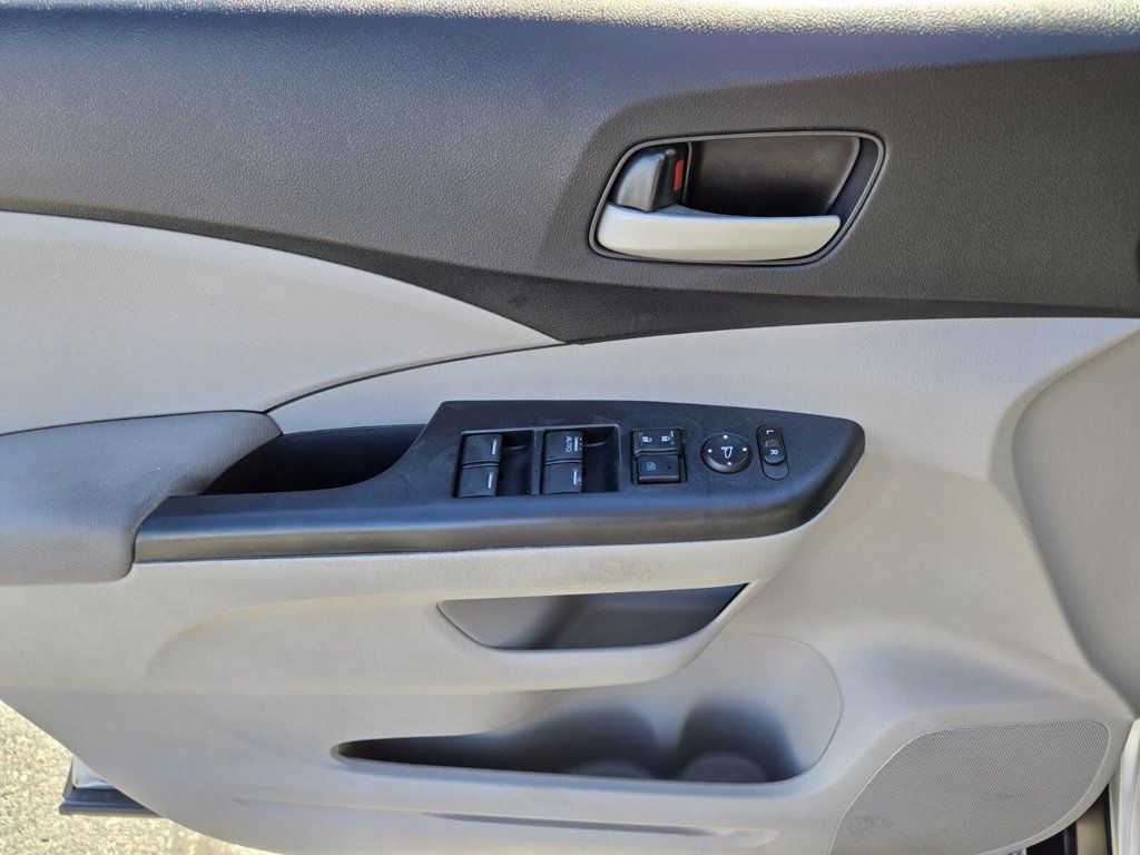 2013 Honda CR-V 2WD 5dr LX - 22963596 - 15
