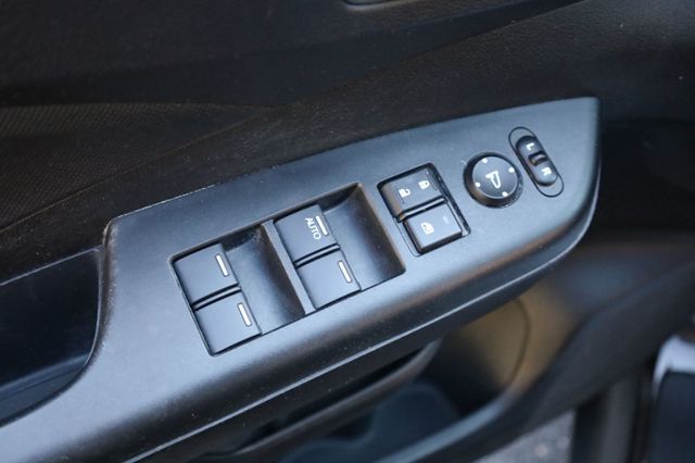 2013 Honda CR-V 2WD 5dr LX - 22935952 - 31