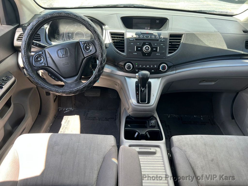2013 Honda CR-V LX photo 14