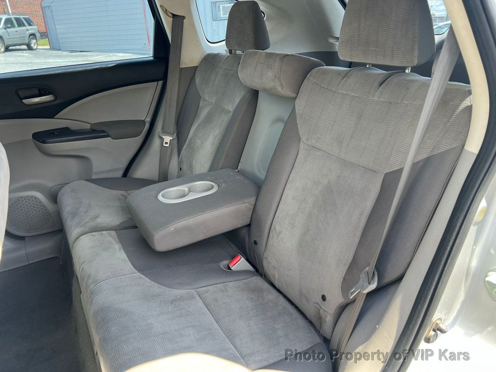 2013 Honda CR-V LX photo 15