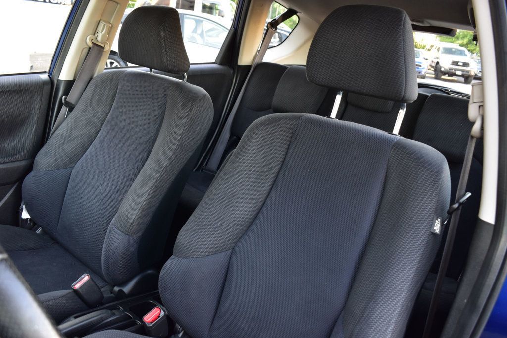 2013 Honda Fit Sport Navi photo 12