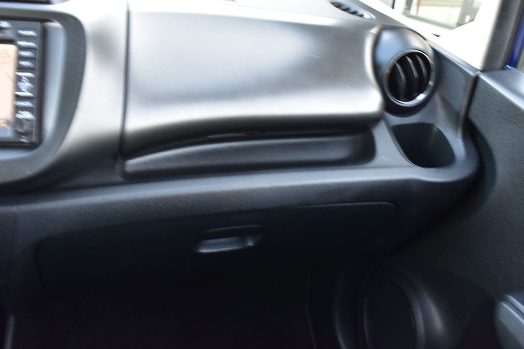 2013 Honda Fit Sport Navi photo 29