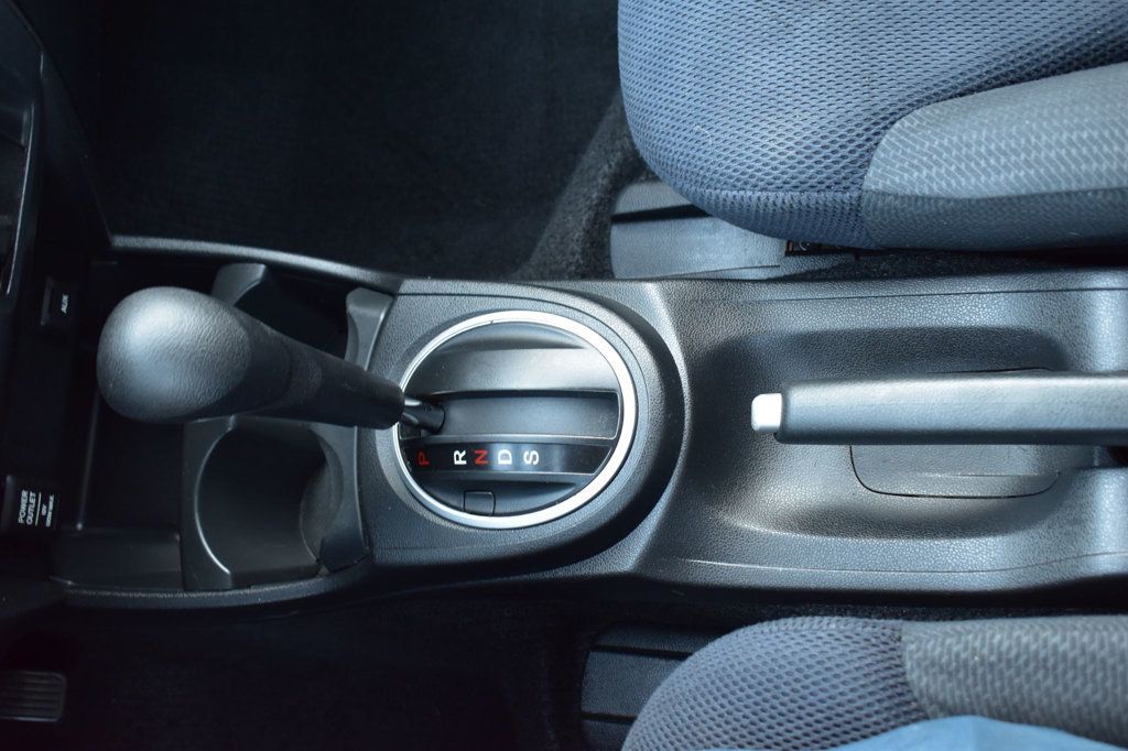 2013 Honda Fit Sport Navi photo 32