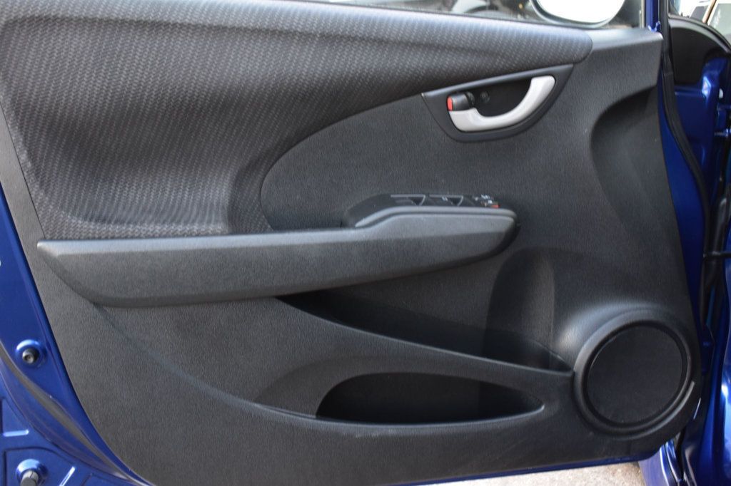 2013 Honda Fit Sport Navi photo 35