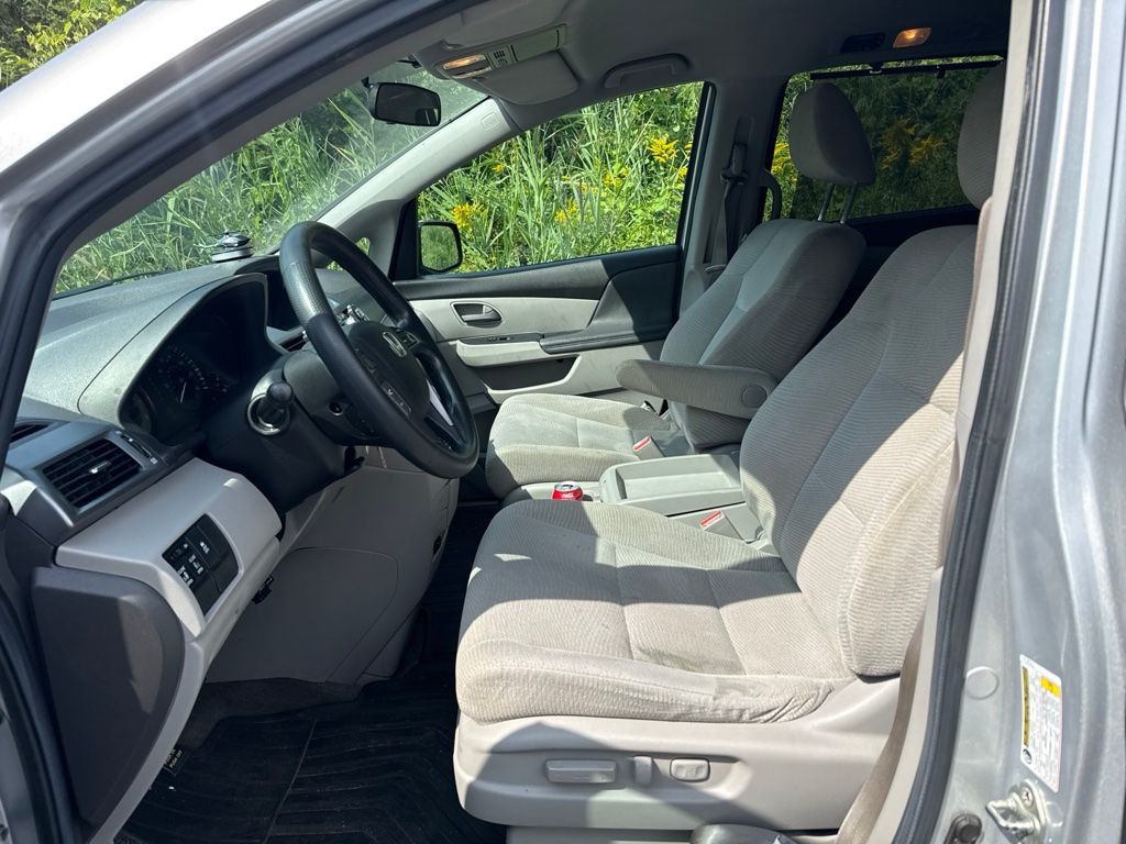 2013 Honda Odyssey 5dr EX - 23075884 - 7