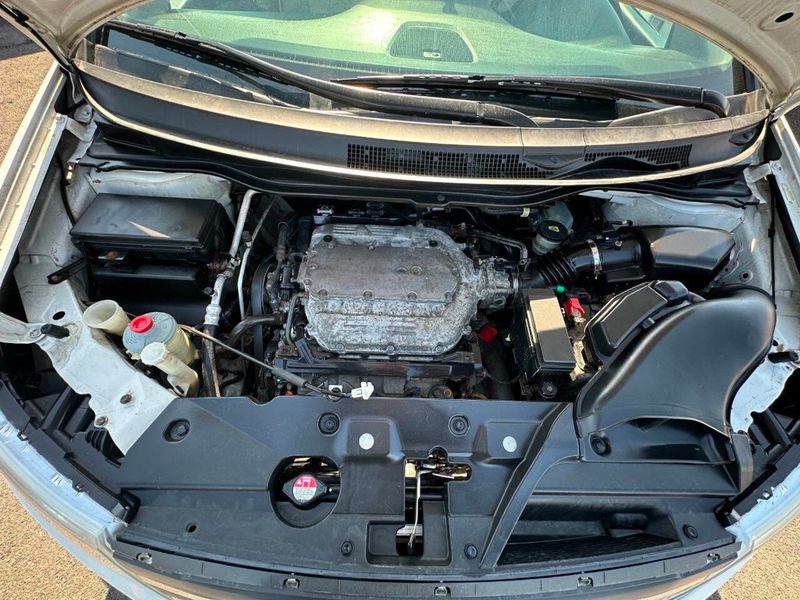 2013 Honda Odyssey 5dr EX-L - 22918915 - 30