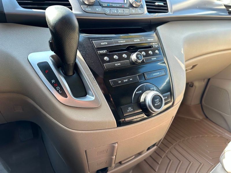 2013 Honda Odyssey 5dr EX-L - 22918915 - 44