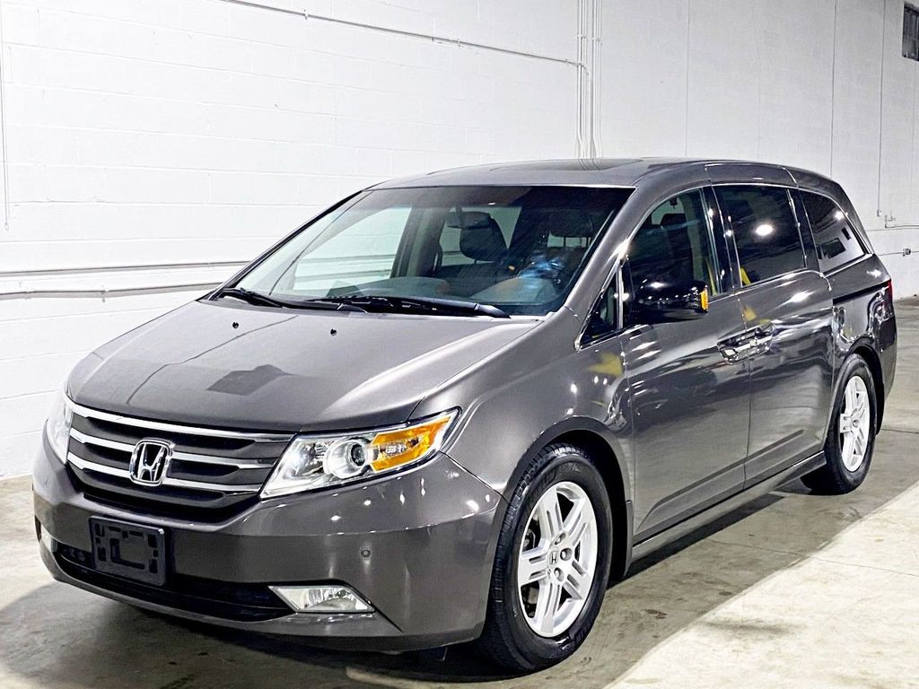 2013 Honda Odyssey 5dr Touring - 22222887 - 5