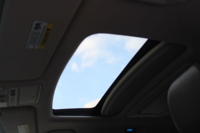 2013 Honda Odyssey 5dr Touring Elite - 22989253 - 17