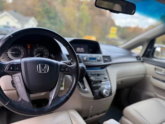 2013 Honda Odyssey Touring 4dr Mini Van - 22944020 - 18
