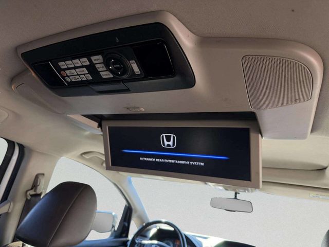 2013 Honda Odyssey Touring 4dr Mini Van - 22989551 - 31