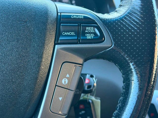 2013 Honda Odyssey Touring 4dr Mini Van - 22989551 - 40