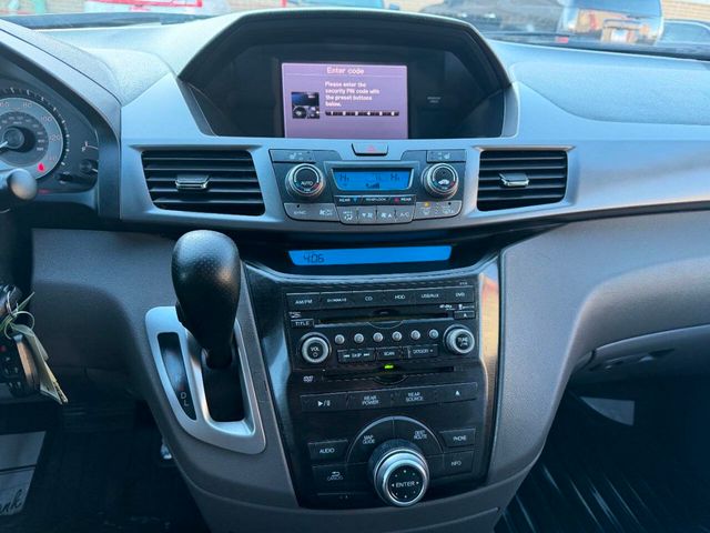 2013 Honda Odyssey Touring 4dr Mini Van - 22989551 - 45