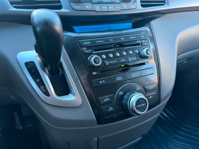 2013 Honda Odyssey Touring 4dr Mini Van - 22989551 - 47