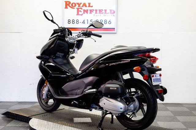 2013 Honda PCX 150 SCOOTER 1-OWNER LOW MILES!!! - 22943394 - 3