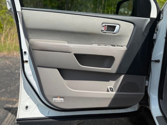 2013 Honda Pilot 2WD 4dr LX - 23024261 - 17