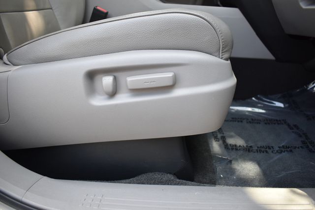 2013 Honda Pilot 2WD 4dr Touring w/RES & Navi - 22906215 - 16