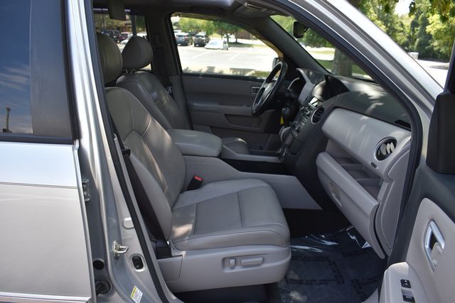 2013 Honda Pilot 2WD 4dr Touring w/RES & Navi - 22906215 - 18