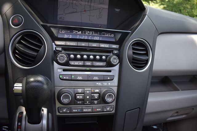 2013 Honda Pilot 2WD 4dr Touring w/RES & Navi - 22906215 - 22