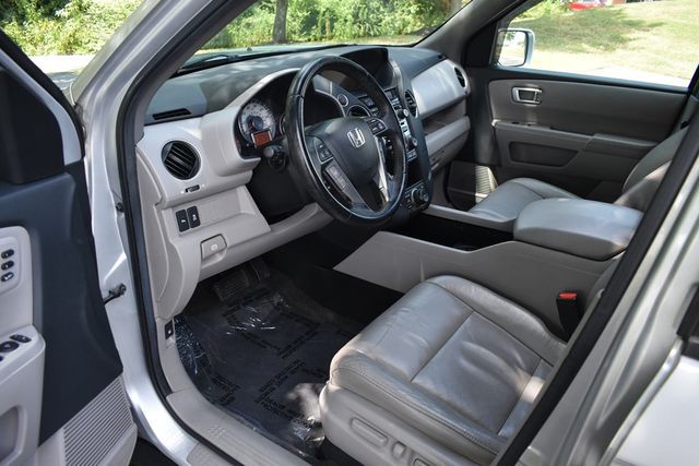 2013 Honda Pilot 2WD 4dr Touring w/RES & Navi - 22906215 - 32