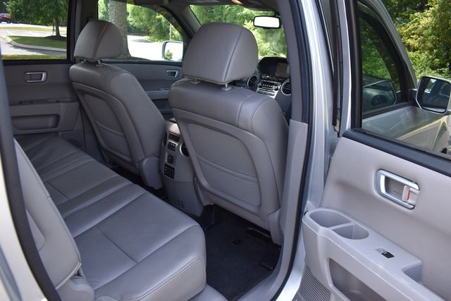 2013 Honda Pilot 2WD 4dr Touring w/RES & Navi - 22906215 - 35