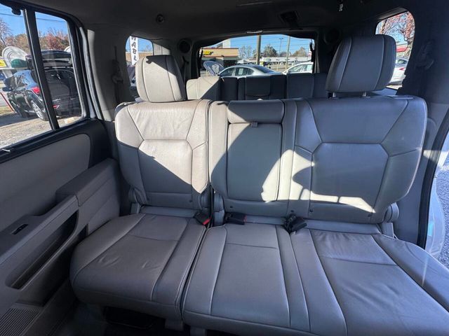 2013 Honda Pilot 2WD 4dr Touring w/RES & Navi - 22945889 - 16
