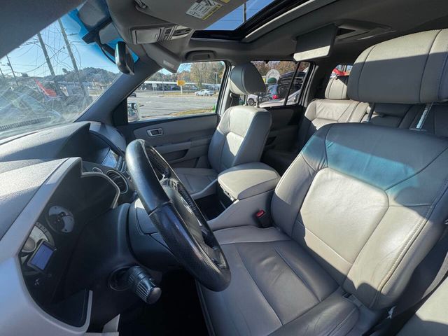 2013 Honda Pilot 2WD 4dr Touring w/RES & Navi - 22945889 - 8