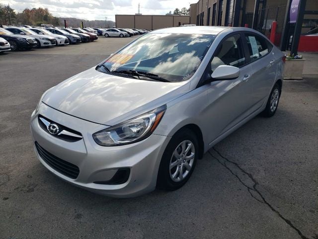 2013 Hyundai Accent GLS photo 4