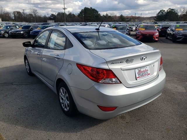 2013 Hyundai Accent GLS photo 5