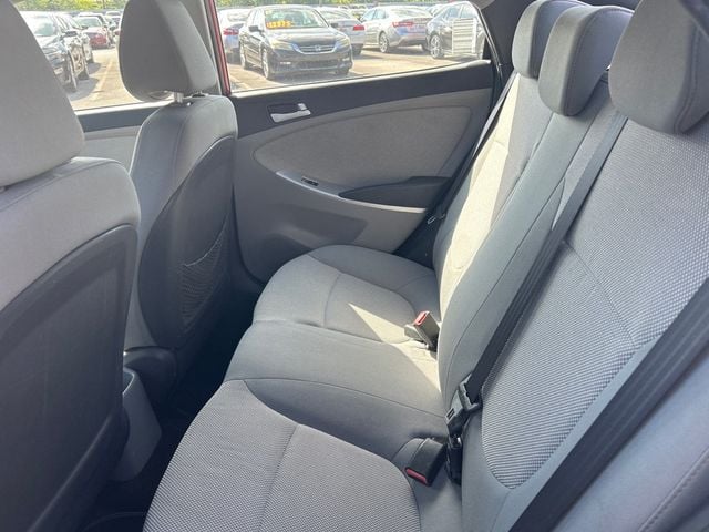 2013 Hyundai Accent 4dr Sedan Automatic GLS - 23029089 - 6