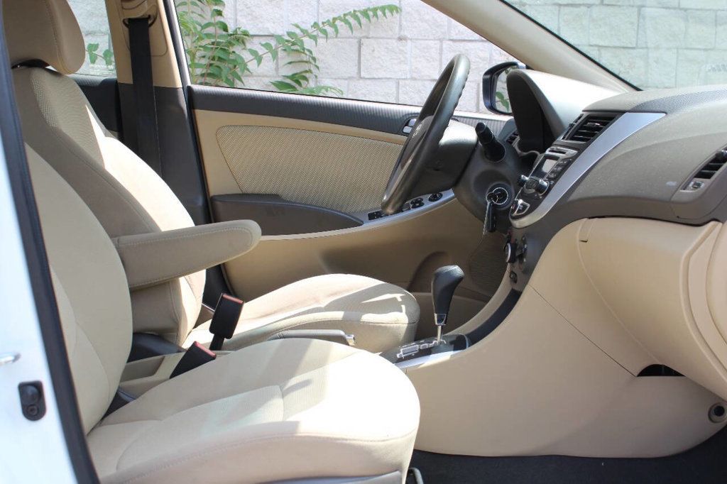 2013 Hyundai Accent 4dr Sedan Automatic GLS - 22901698 - 16