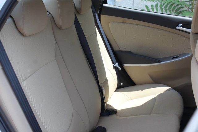 2013 Hyundai Accent 4dr Sedan Automatic GLS - 22901698 - 18