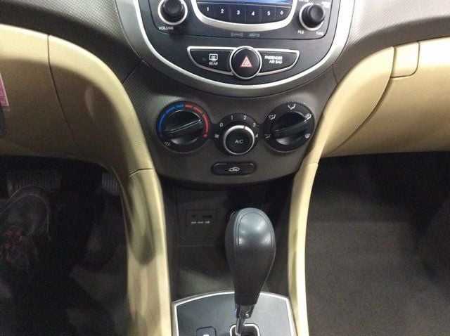 2013 Hyundai Accent 4dr Sedan Automatic GLS - 21943642 - 13