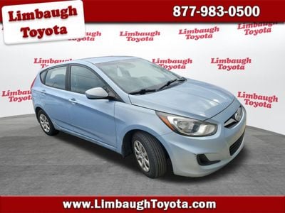 2013 Hyundai Accent - KMHCT5AE9DU082803