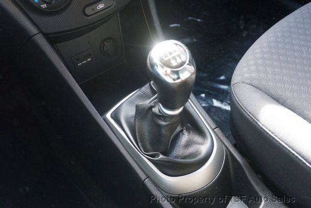 2013 Hyundai Accent 5dr Hatchback Manual SE - 22991509 - 23