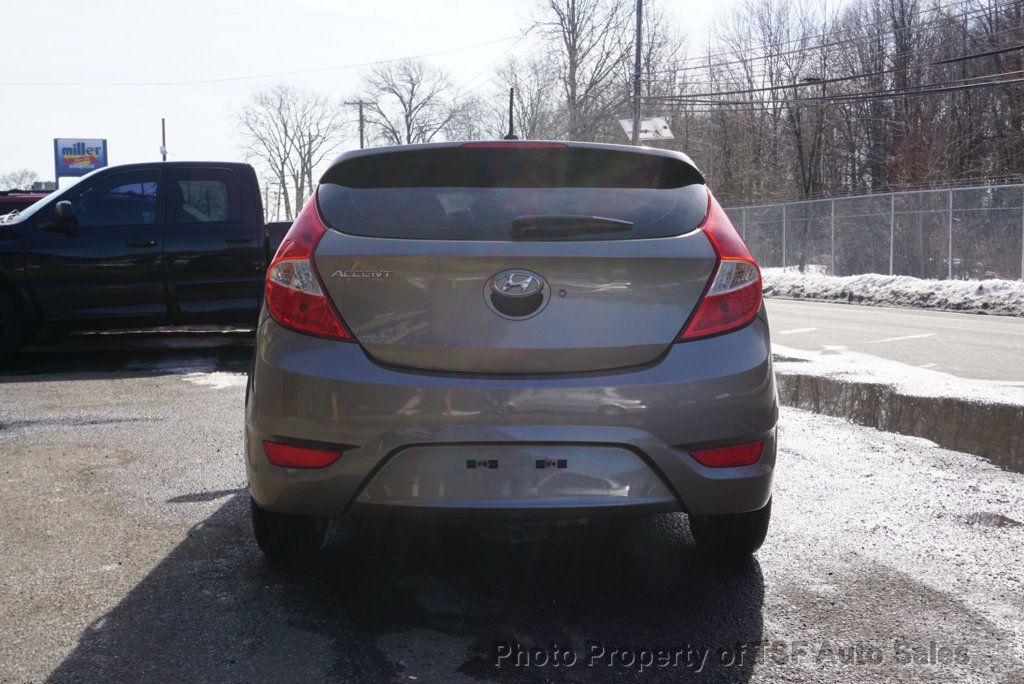 2013 Hyundai Accent 5dr Hatchback Manual SE - 22991509 - 5